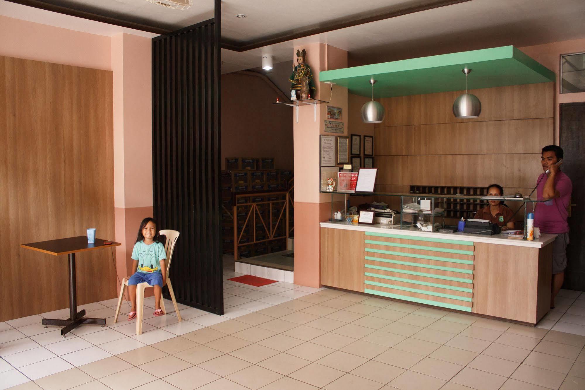 Gv Hotel - Maasin Maasin  Kültér fotó