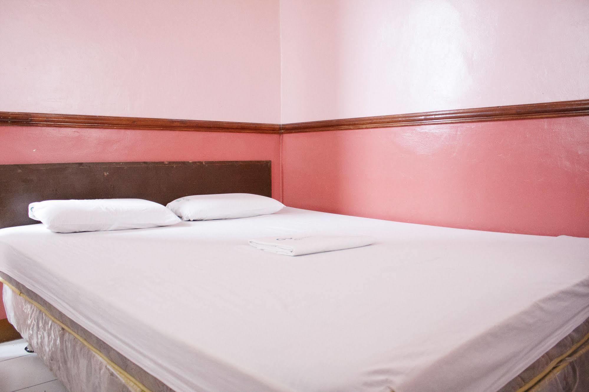 Gv Hotel - Maasin Maasin  Kültér fotó