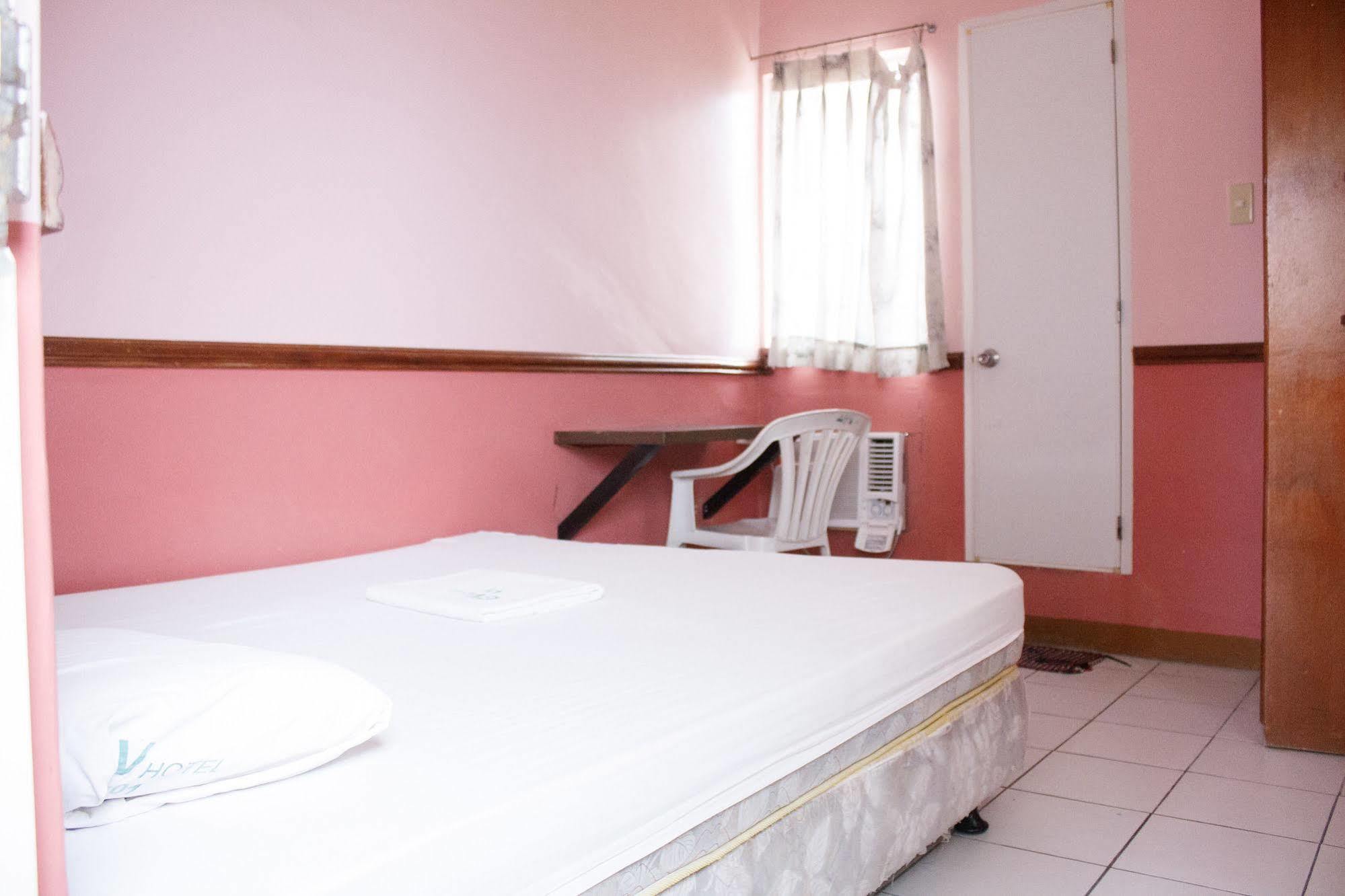 Gv Hotel - Maasin Maasin  Kültér fotó